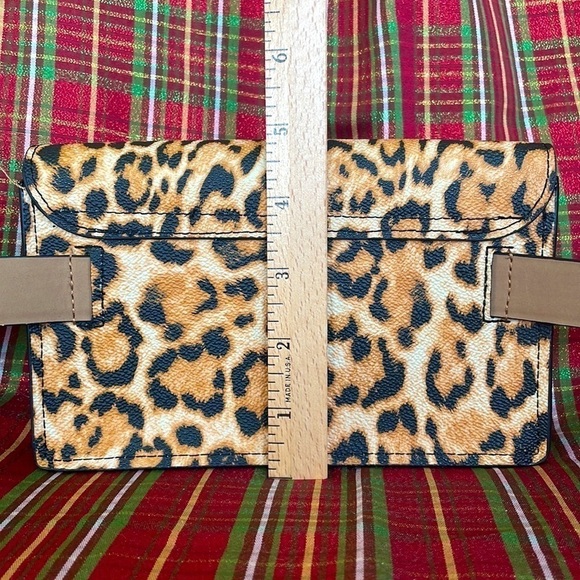 Brand New Michael Kors Black Animal Leopard Print Belt Bag Fanny Pack - Picture 6 of 15